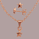 Conjunto Folheado a Ouro Com Brincos e<br>Pingente em Forma de Uma Estrelinha